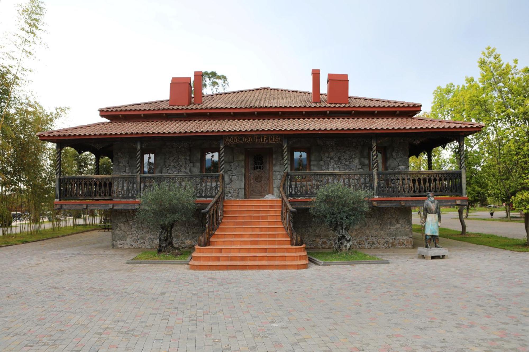 Hotel Chateau Kvirike Boboqvati Exteriér fotografie